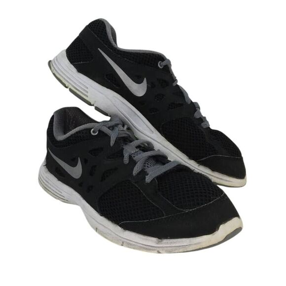 Nike Dual Fusion Lite Boy's Pre-owned Black Running Sneakers - sz. 3Y Wide - Picture 1 of 6